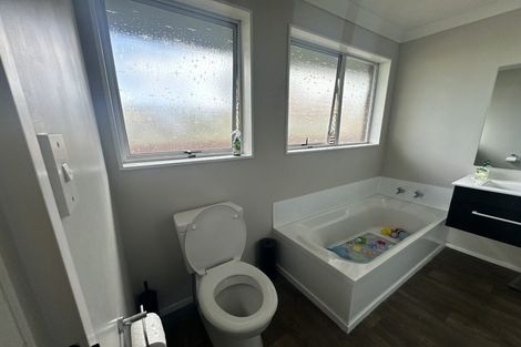 Photo of property in 46 Meadowbrook Drive, Cloverlea, Palmerston North, 4412