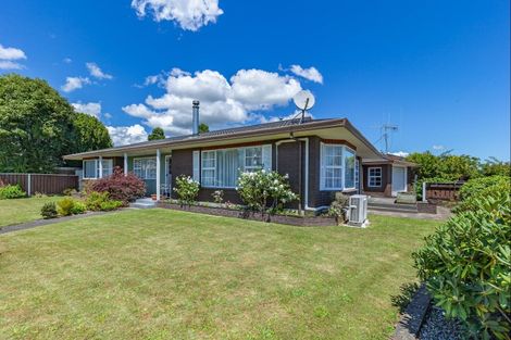 Photo of property in 2 Webb Avenue, Levin, 5510