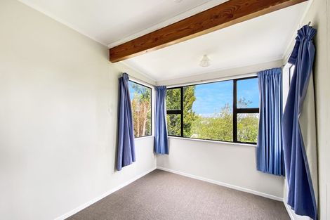 Photo of property in 1/23 Flaunty Place, West Harbour, Auckland, 0618
