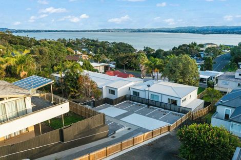 Photo of property in 1/15 Sea Vista Avenue, Beach Haven, Auckland, 0626