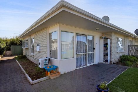 Photo of property in 30a Sackville Street, Fitzroy, New Plymouth, 4312