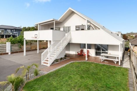 Photo of property in 720b Papamoa Beach Road, Papamoa Beach, Papamoa, 3118