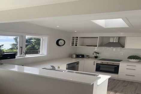 Photo of property in 57 Laingholm Drive, Laingholm, Auckland, 0604