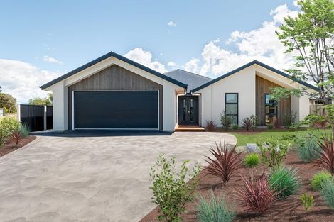 Photo of property in 10 Memorial Drive, Motueka, 7120