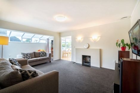 Photo of property in 1/32 Trinidad Road, Sunnynook, Auckland, 0620