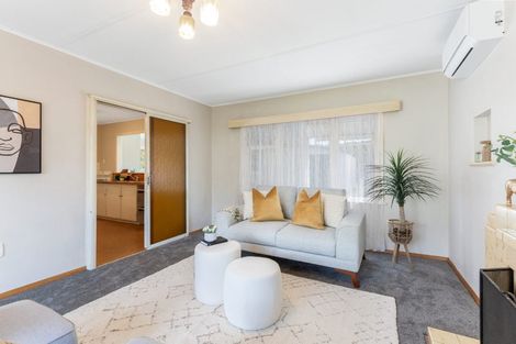 Photo of property in 21 Wellington Road, Wainuiomata, Lower Hutt, 5014