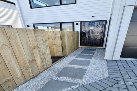 Photo of property in 8 Sharland Avenue, Manurewa, Auckland, 2102