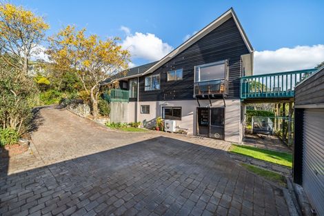 Photo of property in 4 Raynham Way, Silverstream, Upper Hutt, 5019