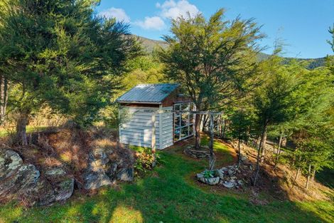 Photo of property in 165 Boons Valley Road, Waikawa, Picton, 7220
