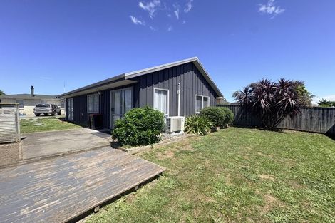 Photo of property in 61 Lipscombe Crescent, Havelock North, 4130
