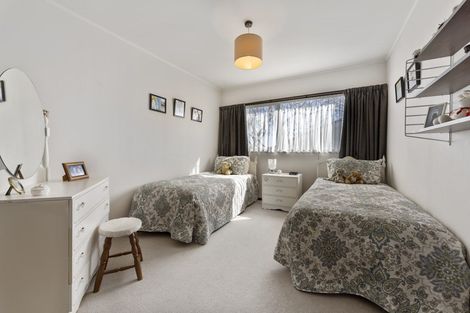 Photo of property in 20 Fairfax Terrace, Frankleigh Park, New Plymouth, 4310