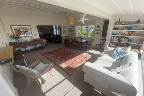 Photo of property in 25 Saint Michaels Crescent, Kelburn, Wellington, 6012