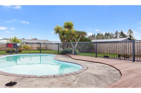 Photo of property in 25 Rata Avenue, Edgecumbe, 3120