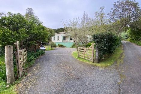 Photo of property in 38 Yarborough Street, Kohukohu, 0491