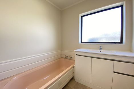 Photo of property in 327a Oceanbeach Road, Mount Maunganui, 3116