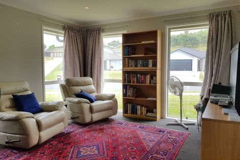 Photo of property in 4 Lakeside Terrace, Omokoroa, 3114