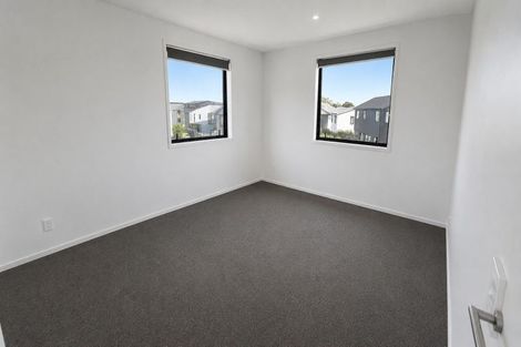 Photo of property in 15c Cessna Crescent, Mangere, Auckland, 2022