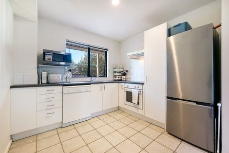 Photo of property in 3/11 John Jennings Drive, Oteha, Auckland, 0632