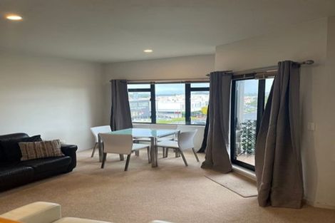 Photo of property in 2b/4 Fleet Street, Devonport, Auckland, 0624