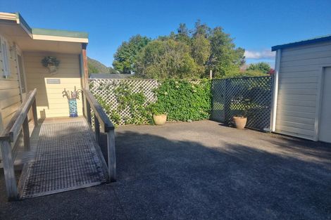 Photo of property in 7 Hampden Street, Murchison, 7007