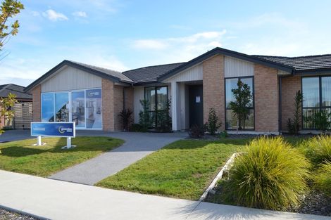 Photo of property in 2 Flaxmill Way, Papamoa, 3118