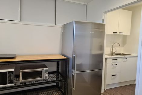 Photo of property in 43 Pleasant Road, Glen Eden, Auckland, 0602