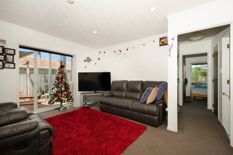 Photo of property in 5/101 Swanson Road, Henderson, Auckland, 0610