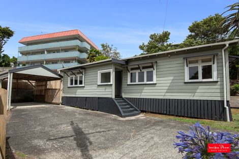 Photo of property in 75 Hatea Drive, Regent, Whangarei, 0112