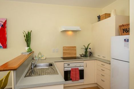 Photo of property in Stadium Garden Flats, 406/107 Thorndon Quay, Pipitea, Wellington, 6011