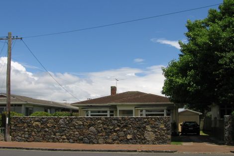 Photo of property in 234 Point Chevalier Road, Point Chevalier, Auckland, 1022