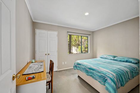 Photo of property in 24 Calypso Way, Unsworth Heights, Auckland, 0632