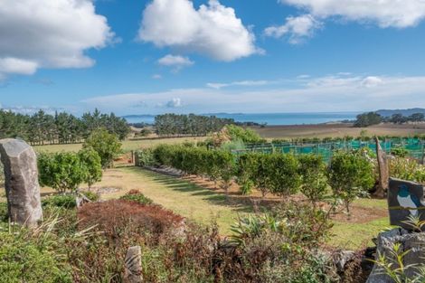 Photo of property in 601 Cable Bay Block Road, Cable Bay, 0420
