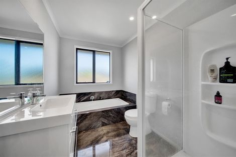 Photo of property in 5 Papawhero Drive, Bell Block, New Plymouth, 4312