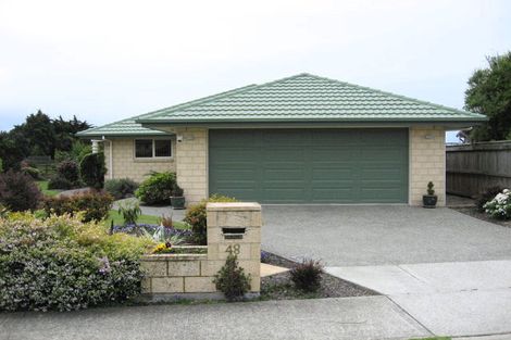 Photo of property in 48 Hoult Crescent, Monaco, Nelson, 7011