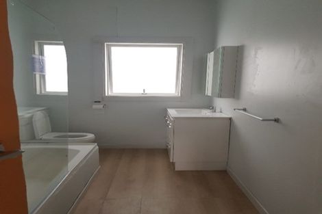 Photo of property in 33 Railway Esplanade, East Gore, Gore, 9710