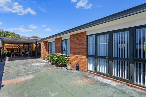 Photo of property in 1 The Glebe, Coastlands, Whakatane, 3120