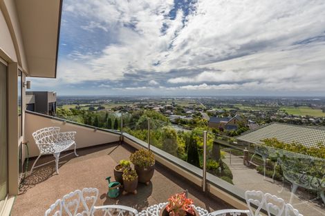 Photo of property in 10 Blencathra Place, Westmorland, Christchurch, 8025