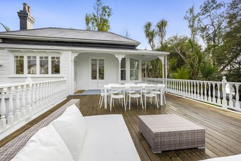 Photo of property in 25 Princes Street, Northcote Point, Auckland, 0627