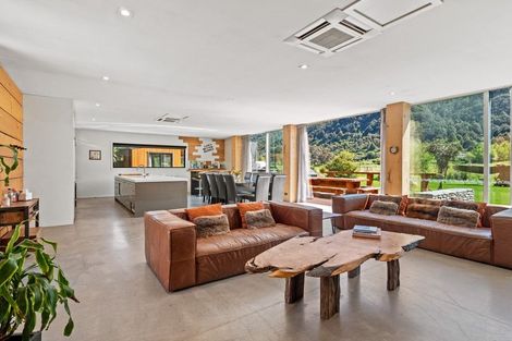Photo of property in 46 Tui Drive, Mount Creighton, Queenstown, 9371