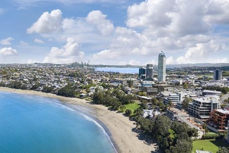 Photo of property in Sentinel Apartments, 801/3 Northcroft Street, Takapuna, Auckland, 0622