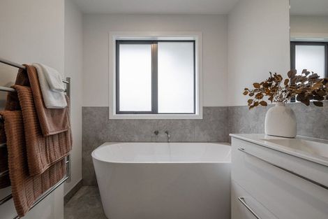 Photo of property in 21 Latha Grove, Woodville, 4999