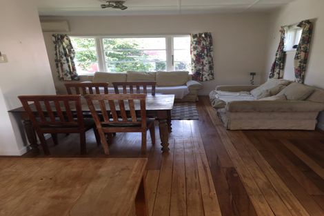 Photo of property in 127b Williams Street, Cambridge, 3434