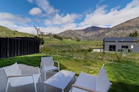 Photo of property in 4 Bathans Lane, Lake Hayes, Queenstown, 9304