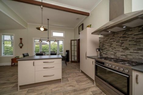 Photo of property in 46 Regan Street, Stratford, 4332