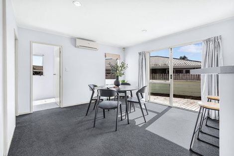 Photo of property in 5 Admiral Crescent, Flagstaff, Hamilton, 3210