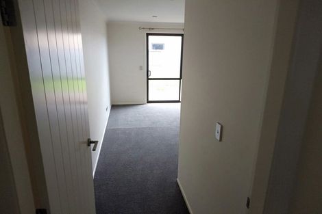 Photo of property in 35 Christobel Circle, Huntington, Hamilton, 3210