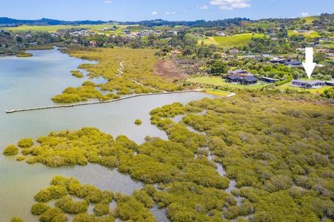 Photo of property in 70 Molesworth Drive, Mangawhai, 0505