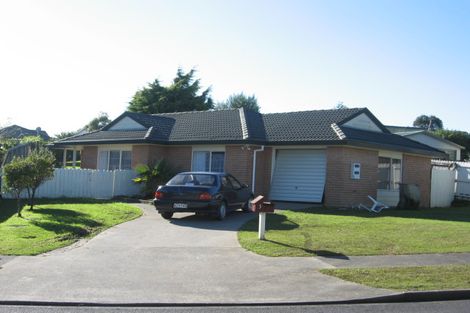 Photo of property in 3 Bernina Place, Weymouth, Auckland, 2103