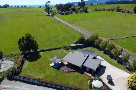 Photo of property in 191 Rototai Road, Takaka, 7183