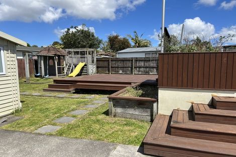 Photo of property in 41 Thornlow Street, Glendene, Auckland, 0602